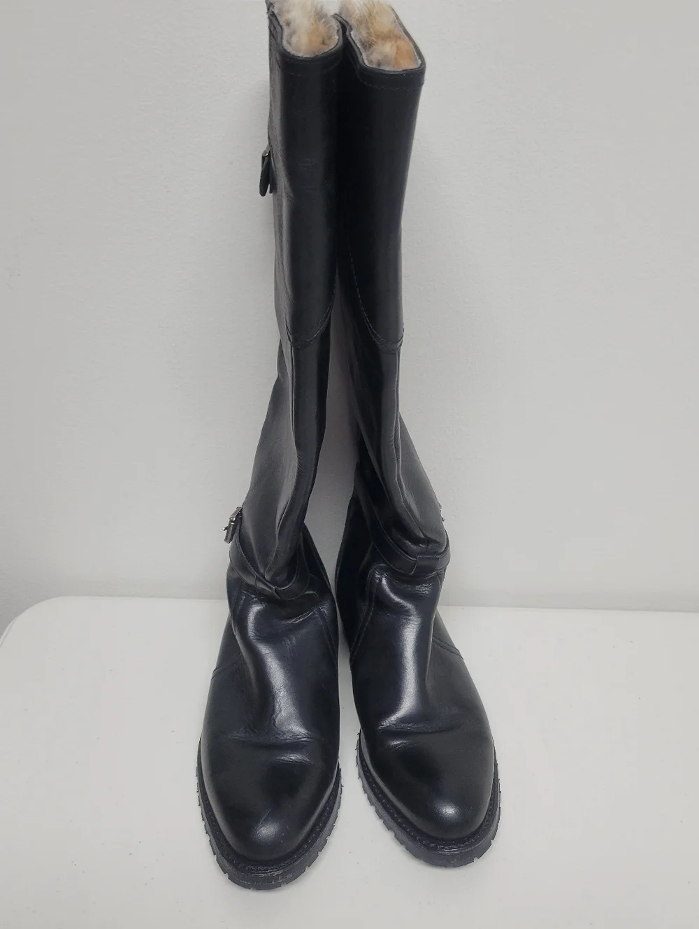 Frye  Leather Hight  Knee-High Riding Boots With With Rabbit Liner Size 8 1/2 M.